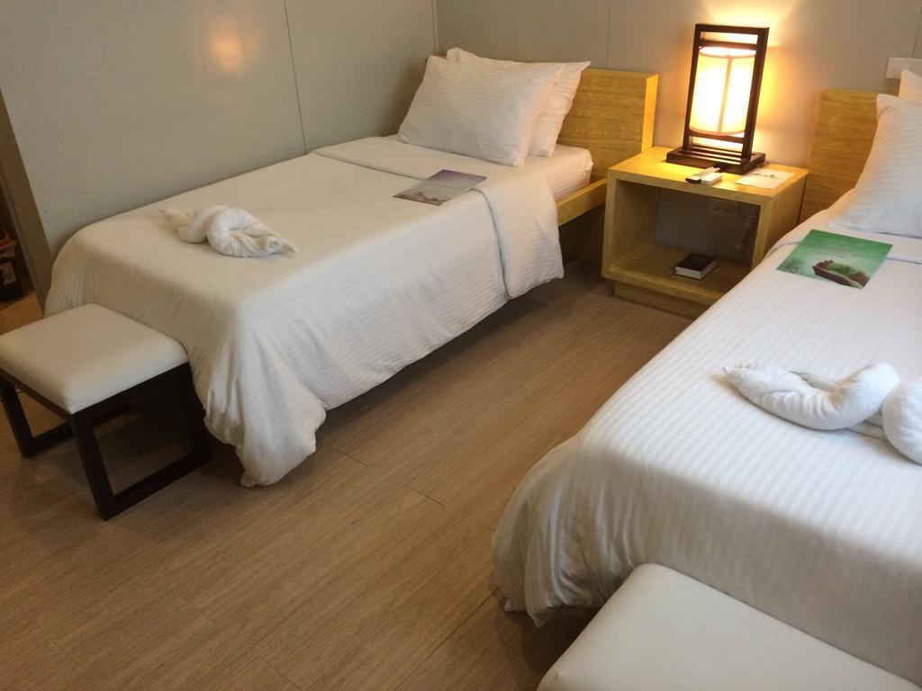 Shore Time Hotel - Annex Balabag  Εξωτερικό φωτογραφία