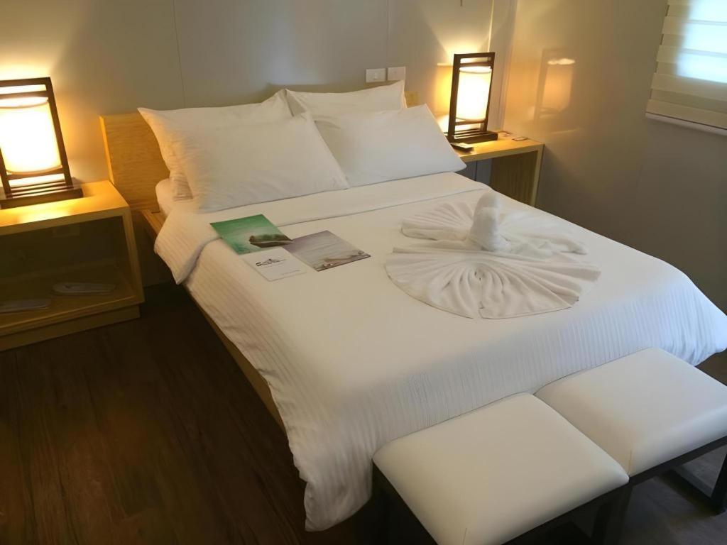 Shore Time Hotel - Annex Balabag  Εξωτερικό φωτογραφία