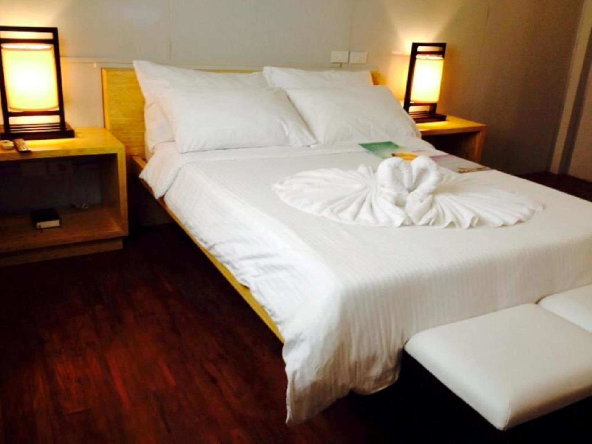 Shore Time Hotel - Annex Balabag  Εξωτερικό φωτογραφία