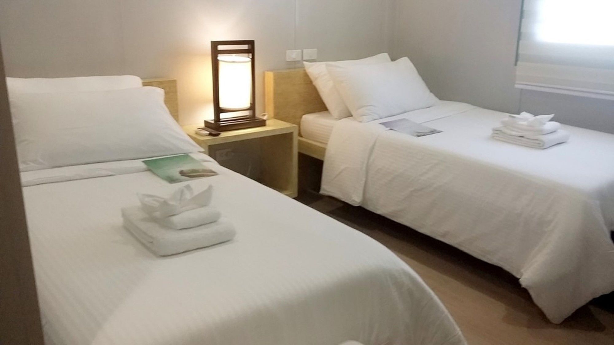 Shore Time Hotel - Annex Balabag  Εξωτερικό φωτογραφία